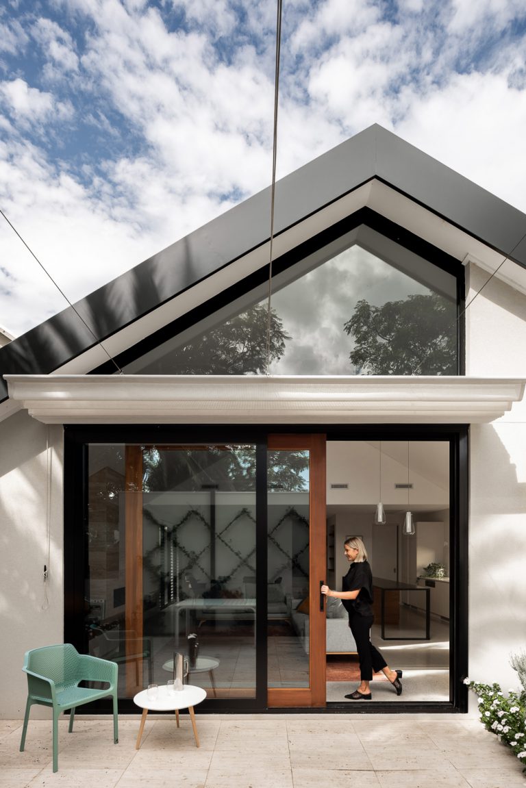 1-courtyard-house-Subiaco-architect-Robeson-Architects-Perth