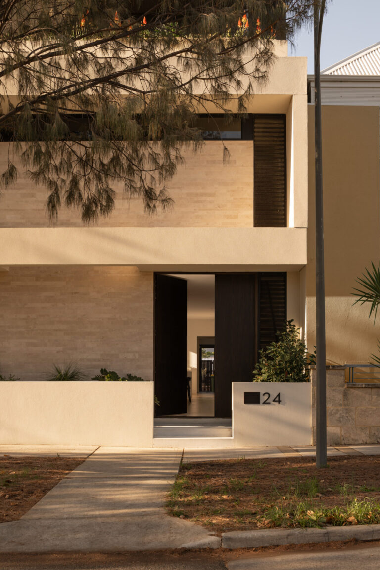 South Beach Entry By Robeson Architects